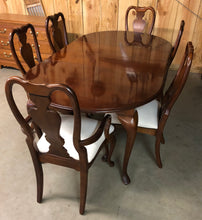 Load image into Gallery viewer, Dinning table, chairs, china cabinet
